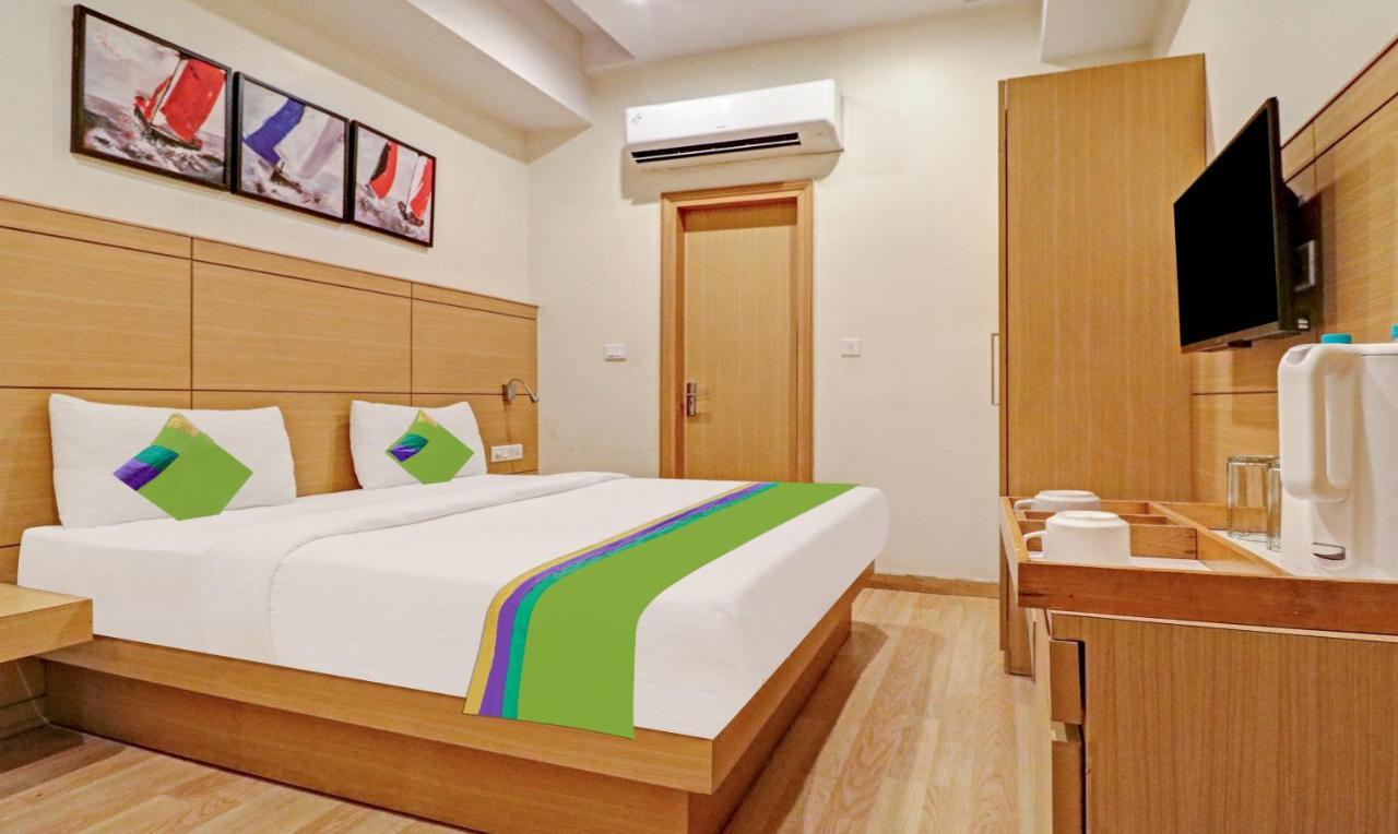 Treebo Galaxy Rooms New Delhi Exteriör bild
