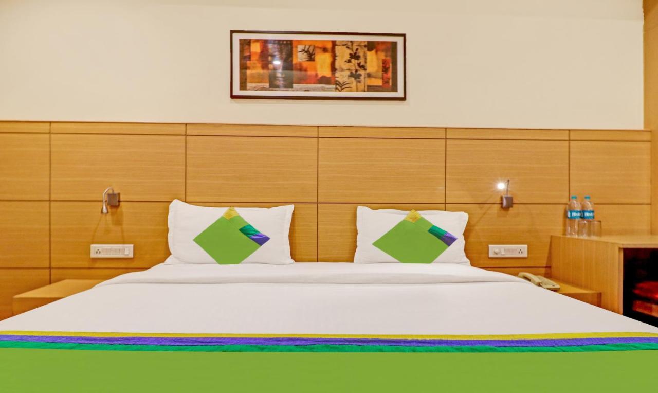 Treebo Galaxy Rooms New Delhi Exteriör bild