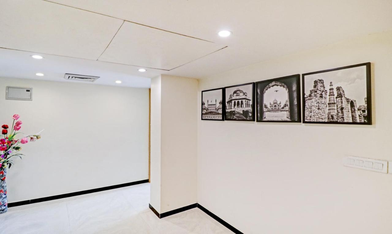 Treebo Galaxy Rooms New Delhi Exteriör bild