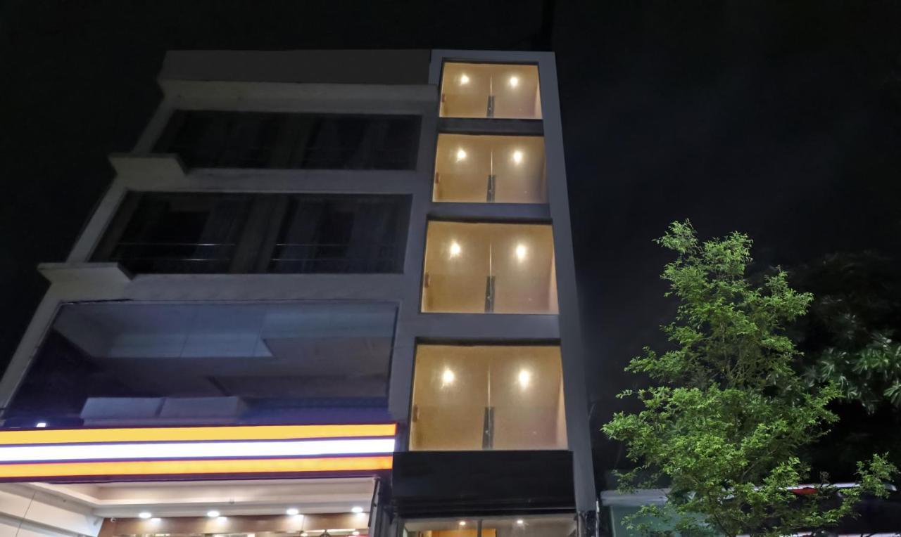 Treebo Galaxy Rooms New Delhi Exteriör bild
