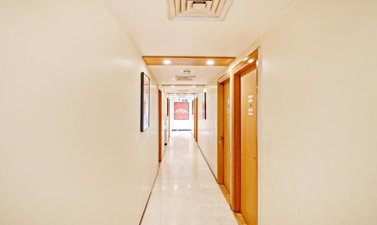 Treebo Galaxy Rooms New Delhi Exteriör bild